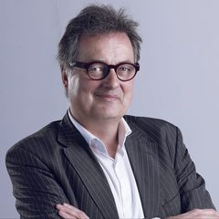 <a href='/38/26/c9509a210982/page.htm' target='_blank' title='Prof. Johannes C. Röhr'>Prof. Johannes C. Röhr</a>